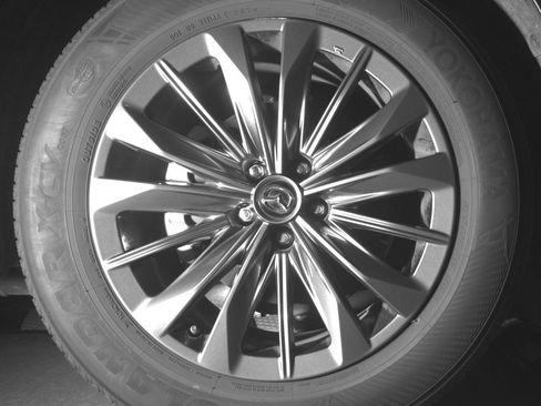 Used 2025 MAZDA CX-70 3.3 Turbo w/ Preferred Package image 13