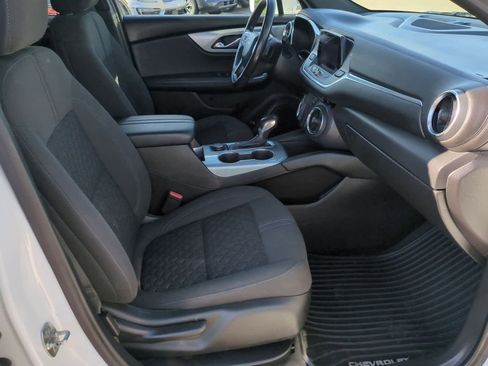 Used 2020 Chevrolet Blazer LT image 21