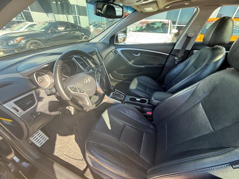 Used 2014 Hyundai Elantra GT w/ Option Group 03 image 4