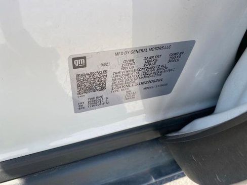 Used 2021 GMC Acadia AT4 w/ Trailering Package AWD/4WD image 16