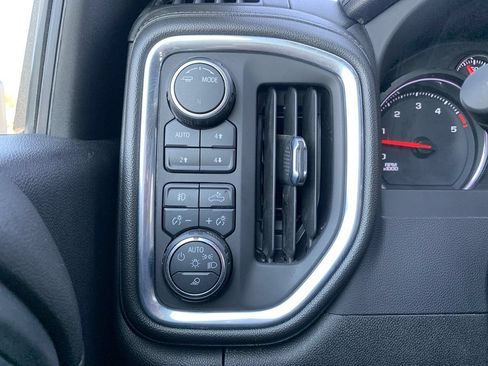 Used 2022 Chevrolet Silverado 2500 LTZ w/ LTZ Plus Package AWD/4WD image 17