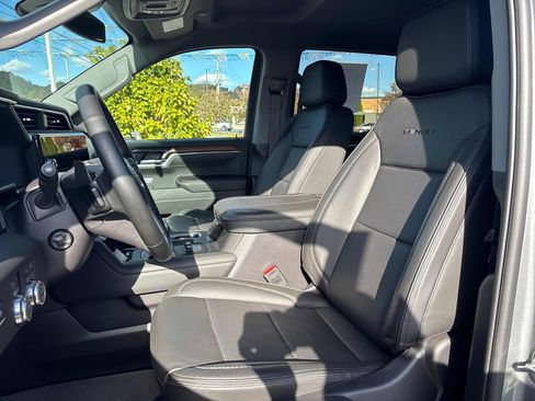 Used 2025 GMC Sierra 1500 Denali image 19