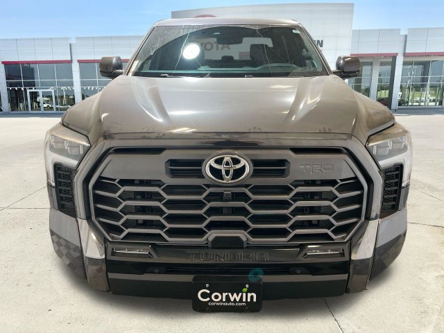 Used 2025 Toyota Tundra Platinum w/ TRD Off-Road Package AWD/4WD image 3