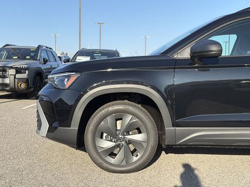 New 2026 Volkswagen Taos S FWD image 9