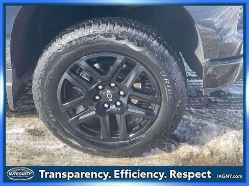 Used 2025 Chevrolet Silverado 1500 LT Trail Boss w/ Convenience Package II image 9