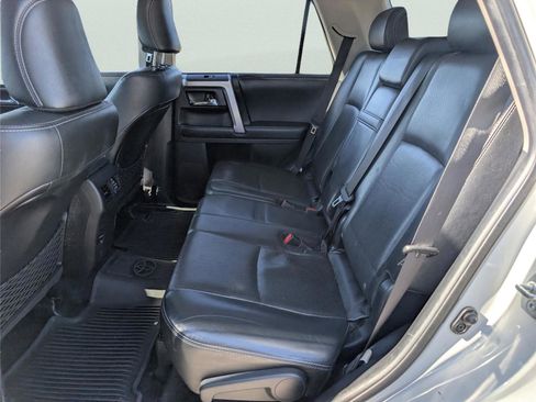 Used 2015 Toyota 4Runner Limited image 32