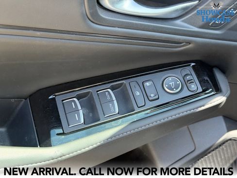 Used 2024 Honda Accord Touring image 8