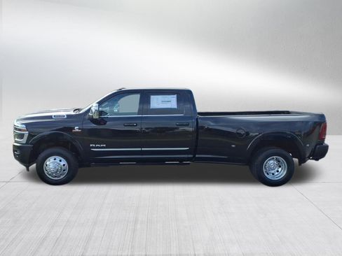 New 2025 RAM 3500 Limited image 7