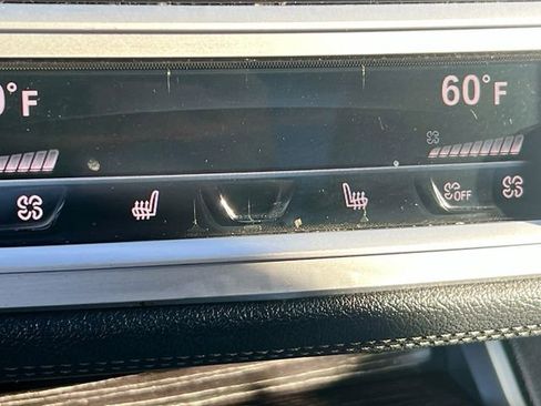 Used 2019 BMW 740i w/ M Sport Package image 20