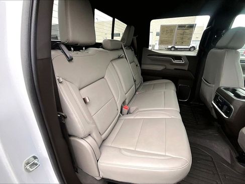 Used 2022 GMC Sierra 1500 SLT w/ SLT Premium Plus Package image 23