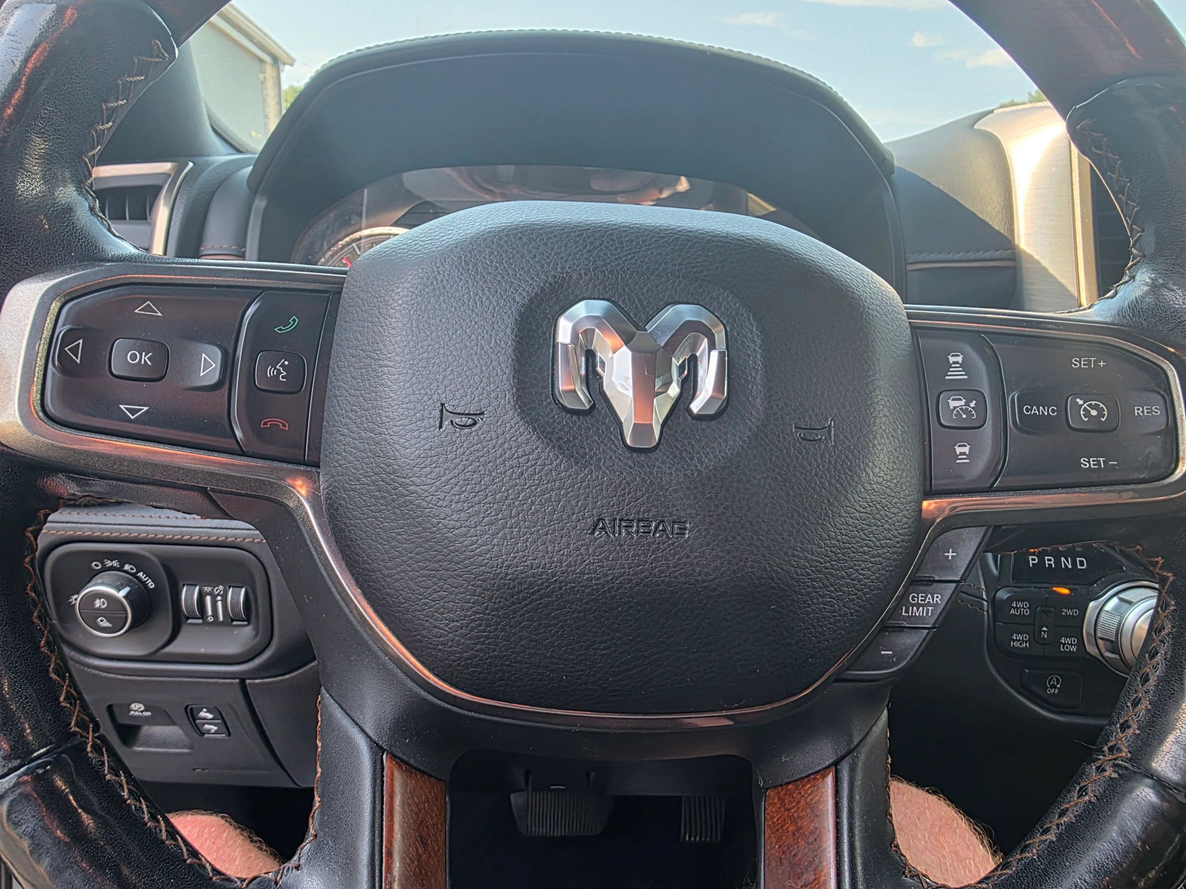 Used 2019 RAM 1500 Limited AWD/4WD image 15