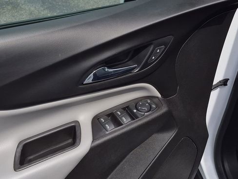 Used 2021 Chevrolet Equinox LT FWD image 14
