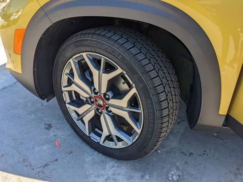 Certified 2021 Kia Seltos SX w/ SX Sunroof Package image 37