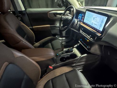 Used 2025 Ford Bronco Sport Outer Banks w/ Outer Banks Tech Package+ image 30