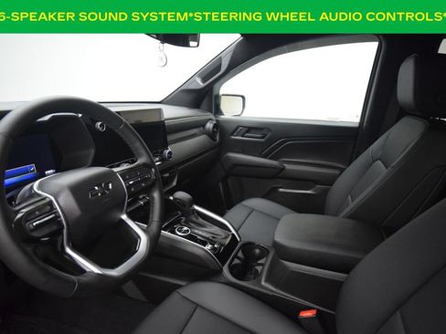Used 2025 Chevrolet Colorado Trail Boss AWD/4WD image 11