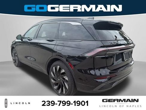 Used 2024 Lincoln Nautilus Black Label w/ Jet Appearance Package (87T) AWD/4WD image 5