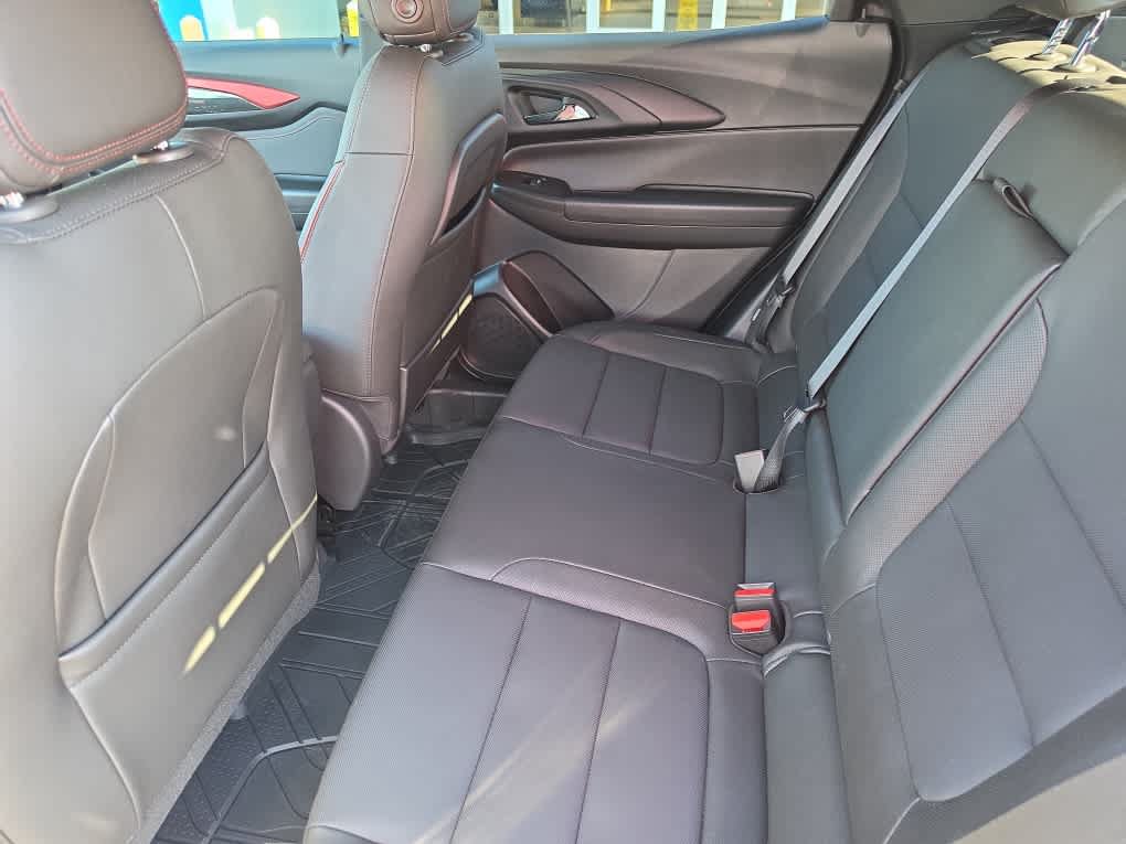 Used 2025 Chevrolet TrailBlazer RS w/ Convenience Package FWD image 26
