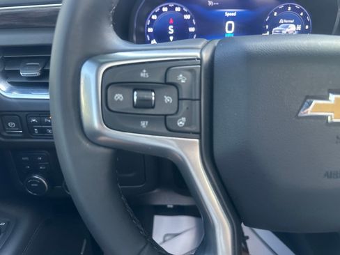 Used 2023 Chevrolet Suburban LT w/ Luxury Package AWD/4WD image 32