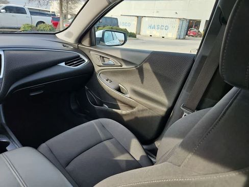 Used 2024 Chevrolet Malibu LT image 11