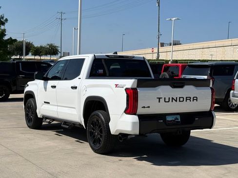 Used 2023 Toyota Tundra SR5 AWD/4WD image 8