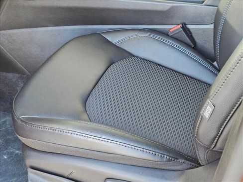 New 2026 Jeep Compass Latitude image 4