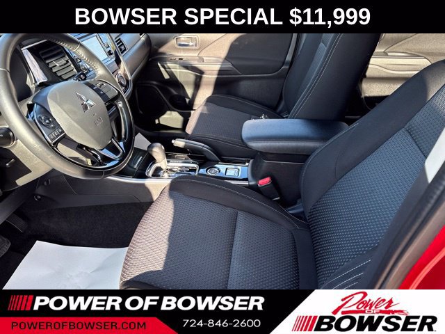 Used 2017 Mitsubishi Outlander ES AWD/4WD image 9