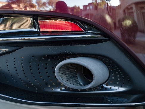 Used 2018 Aston Martin DB11 Coupe image 53