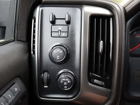 Used 2019 Chevrolet Silverado 2500 LTZ w/ Duramax Plus Package AWD/4WD image 28