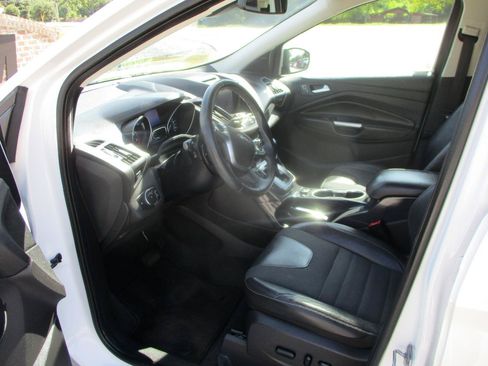 Used 2013 Ford Escape Titanium w/ Parking Technology Pkg FWD image 11