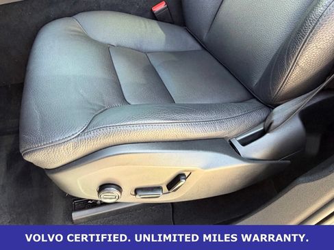 Certified 2023 Volvo XC60 B5 Plus FWD image 29
