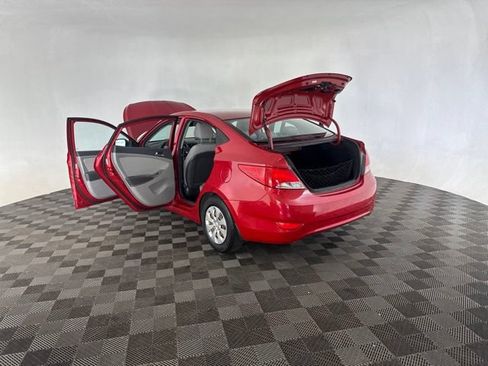 Used 2015 Hyundai Accent GLS FWD image 18