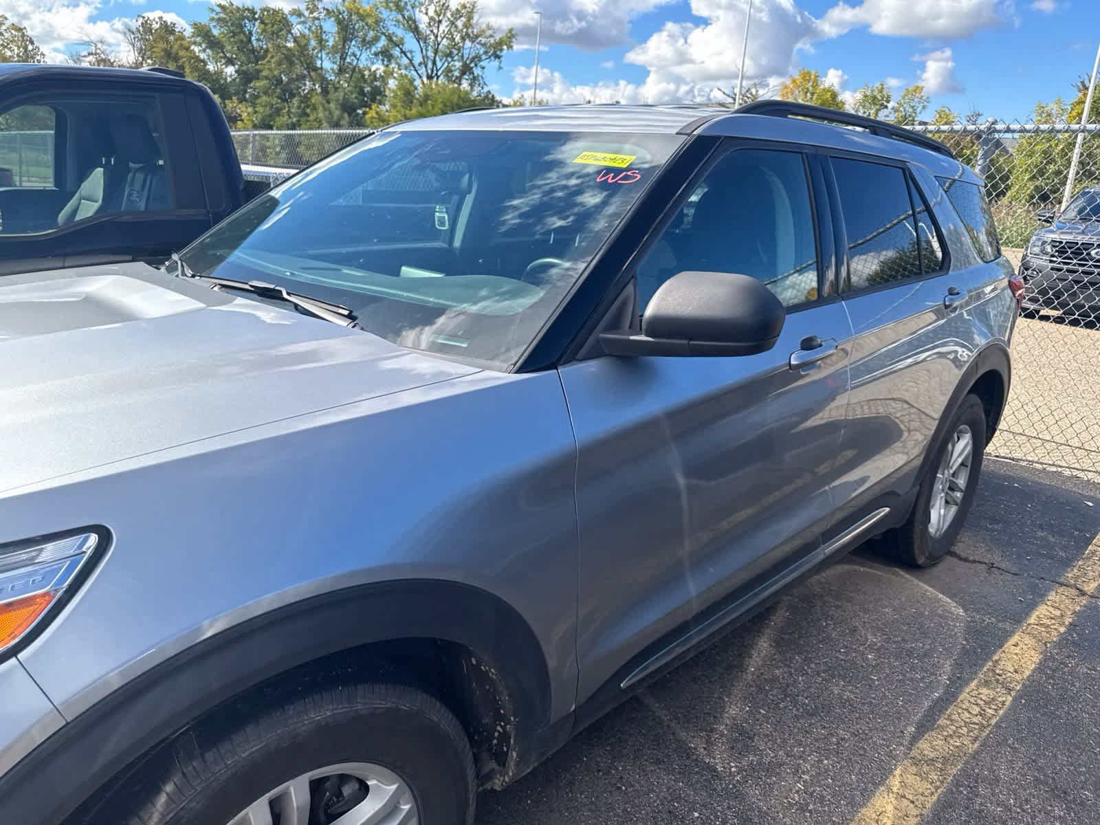Used 2021 Ford Explorer XLT AWD/4WD image 16