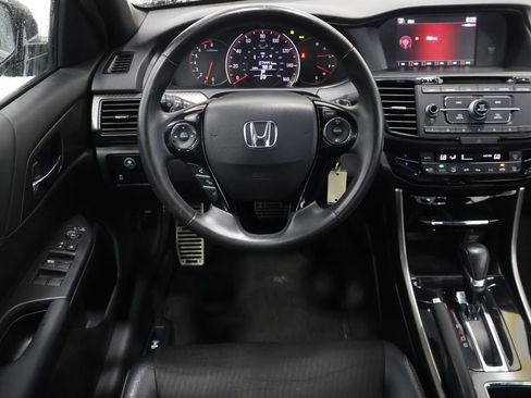 Used 2016 Honda Accord Sport image 16