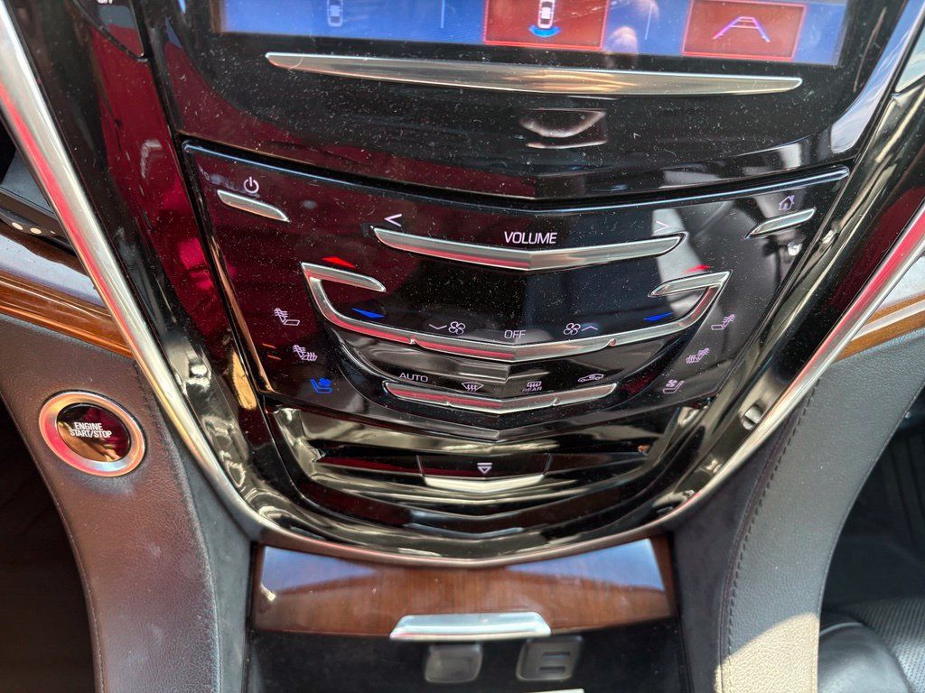 Used 2017 Cadillac Escalade ESV Premium Luxury AWD/4WD image 24