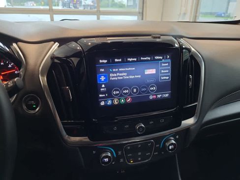 Used 2023 Chevrolet Traverse High Country AWD/4WD image 15