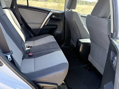 Used 2015 Toyota RAV4 XLE FWD image 24