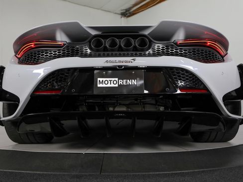 Used 2022 McLaren 765LT RWD image 31