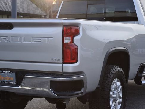Used 2020 Chevrolet Silverado 2500 LTZ w/ LTZ Convenience Package image 14