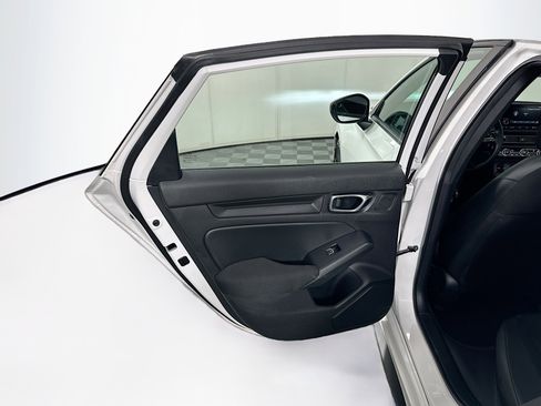 Used 2025 Honda Civic Sport image 24