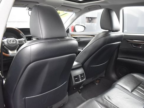 Used 2017 Lexus ES 350 FWD image 28