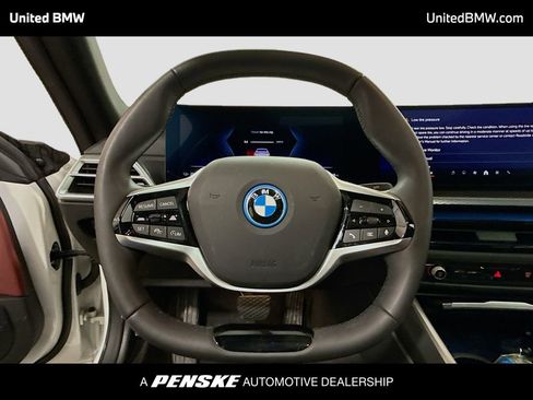 Used 2025 BMW i4 xDrive40i image 6