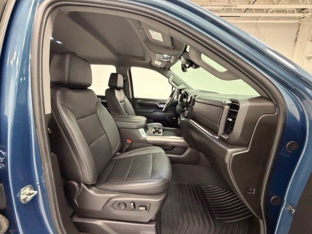 Certified 2024 Chevrolet Silverado 3500 LTZ w/ LTZ Premium Package AWD/4WD image 26