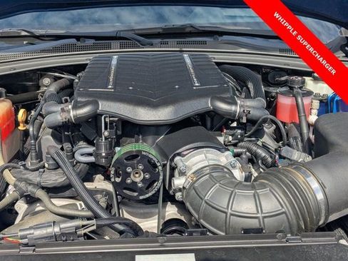 Used 2018 Chevrolet Camaro SS image 32