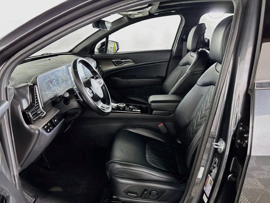 Used 2023 Kia Sportage X-Line AWD/4WD image 11