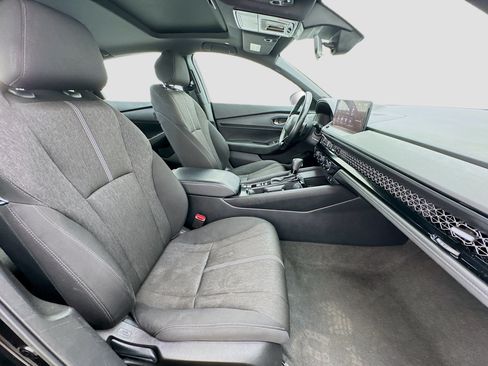 Used 2024 Honda Accord Sport image 19