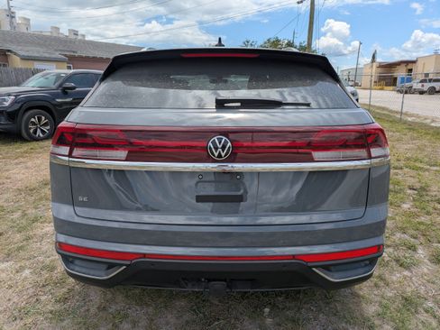 New 2026 Volkswagen Atlas Cross Sport SE FWD image 5