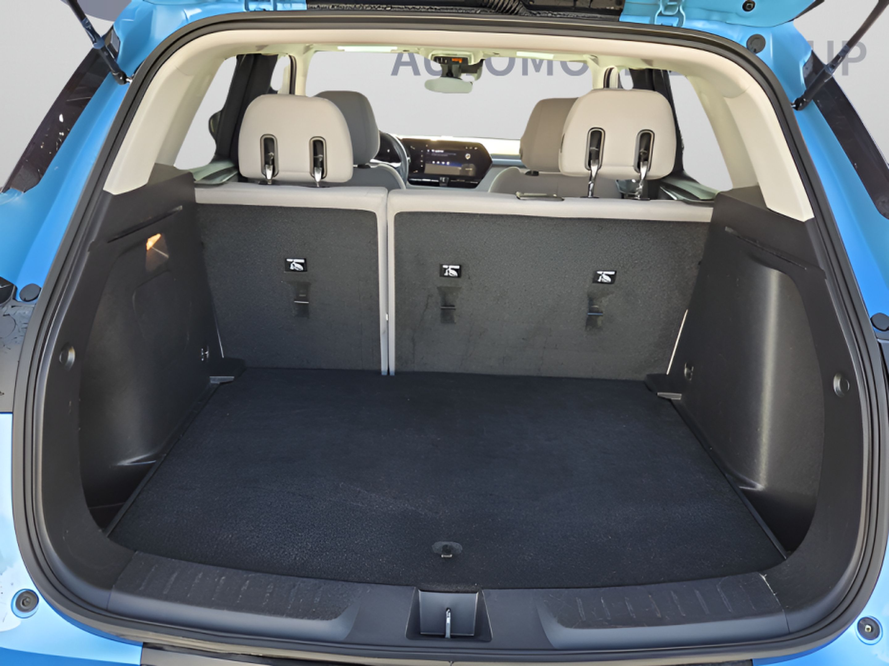 Used 2025 Chevrolet TrailBlazer LT FWD image 13