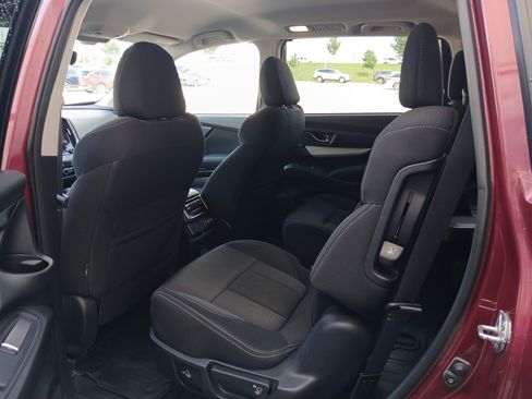 Used 2019 Subaru Ascent Premium w/ Popular Package #4 AWD/4WD image 9