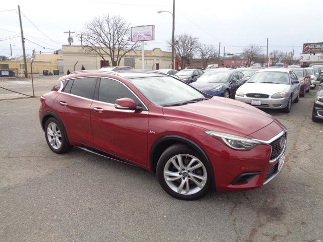 Used 2019 INFINITI QX30 FWD image 9