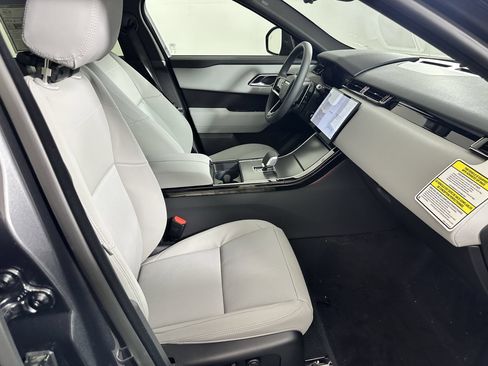 Used 2026 Land Rover Range Rover Velar Dynamic SE AWD/4WD image 18